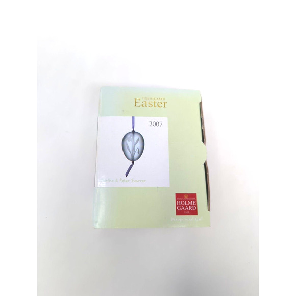 HOLME GAARD Dorthe and Peter Svarrer Glass Egg Painted White Ornament 2007 - Picture 1 of 4